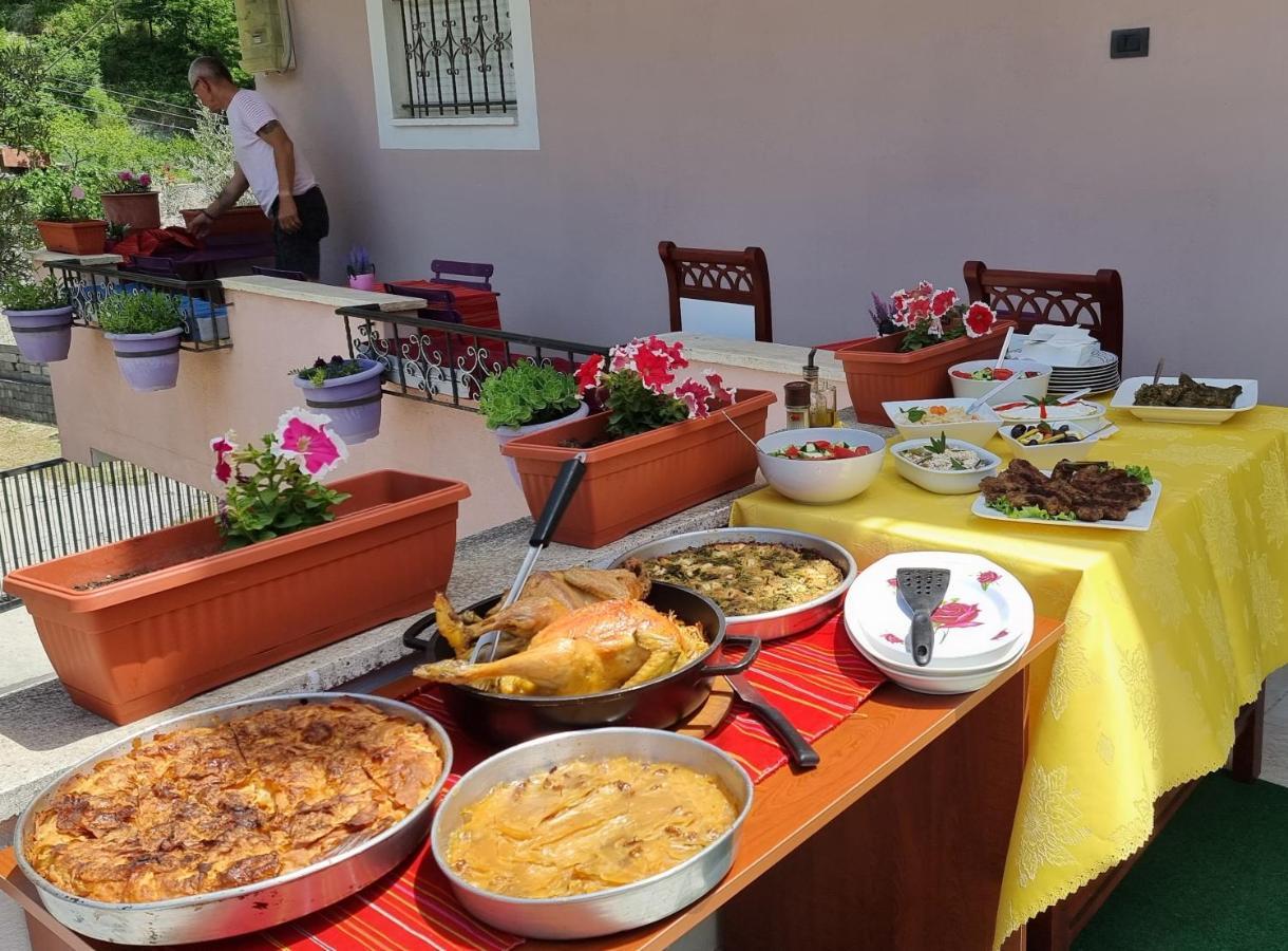 Kalaja Inn Krujë Екстериор снимка