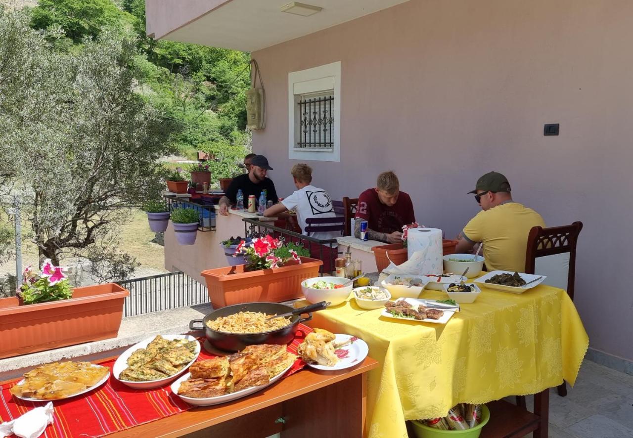 Kalaja Inn Krujë Екстериор снимка