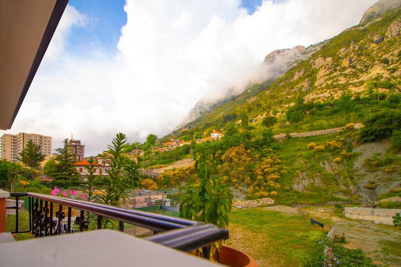 Kalaja Inn Krujë Екстериор снимка