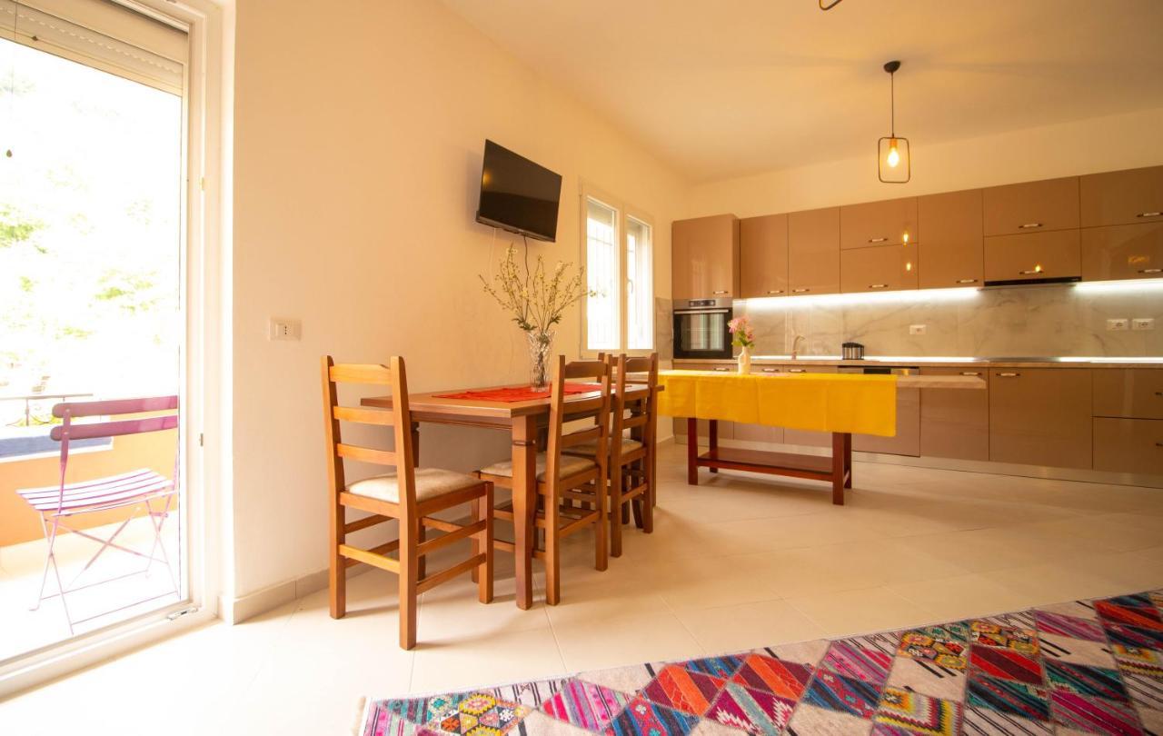 Kalaja Inn Krujë Екстериор снимка