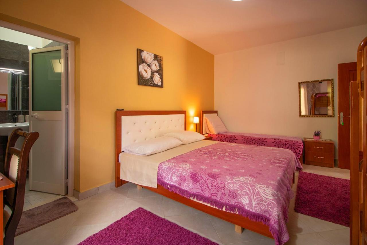 Kalaja Inn Krujë Екстериор снимка