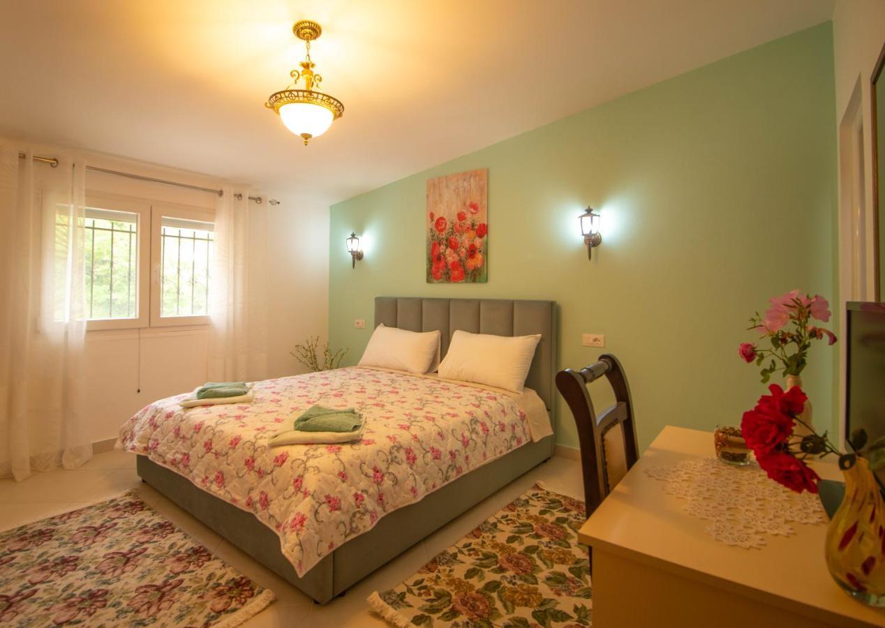 Kalaja Inn Krujë Екстериор снимка