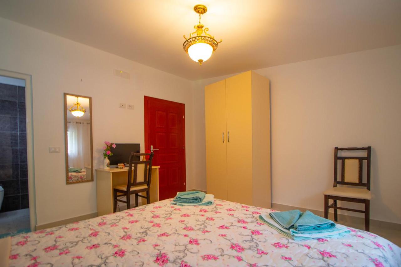 Kalaja Inn Krujë Екстериор снимка