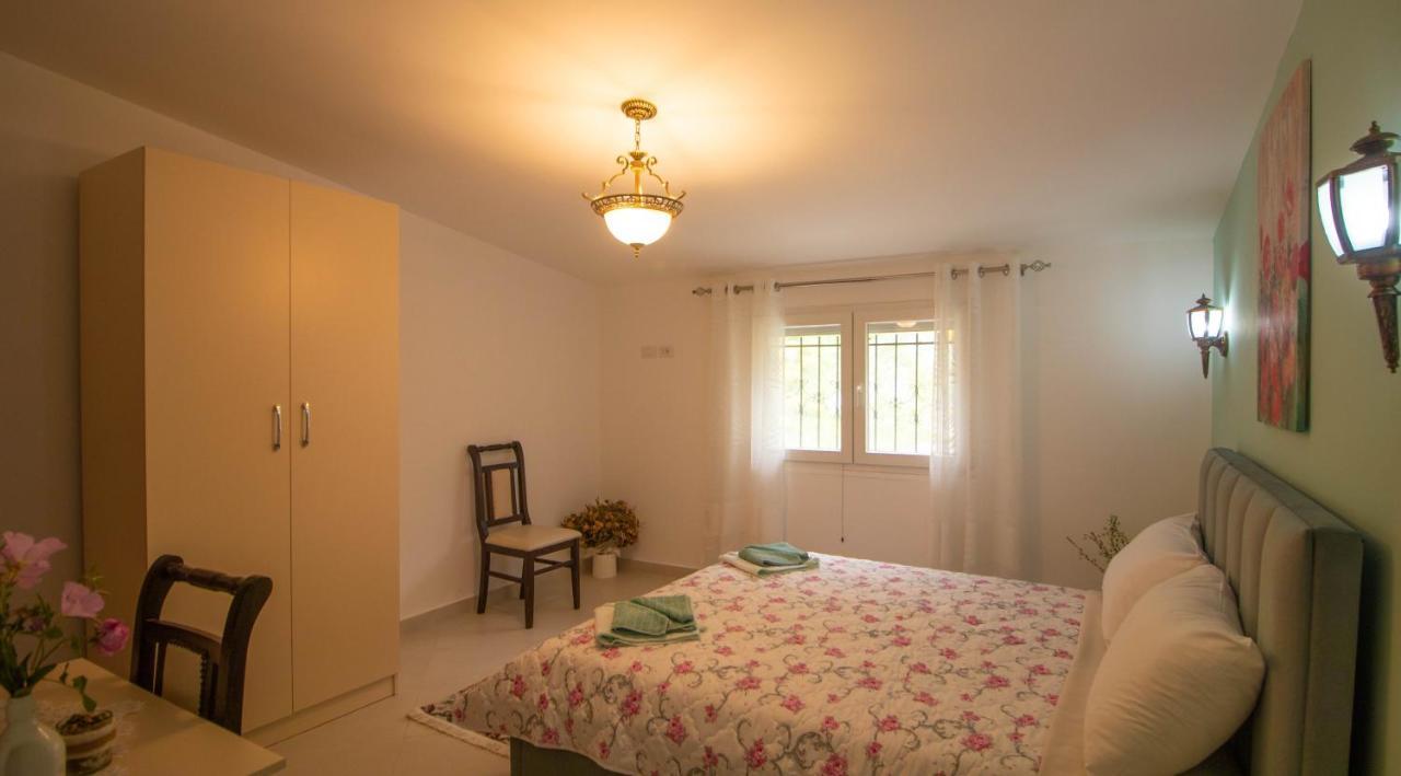 Kalaja Inn Krujë Екстериор снимка