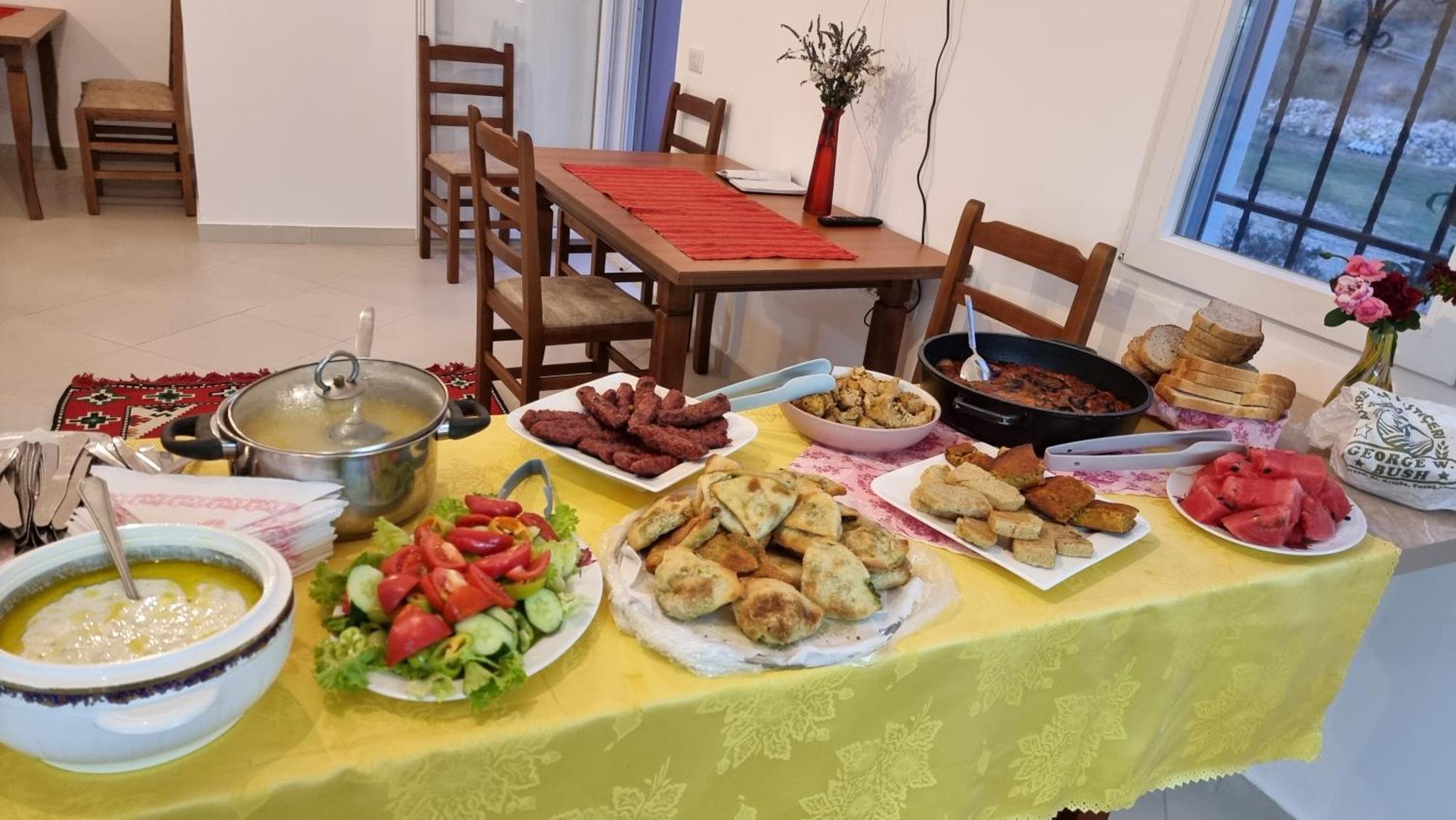 Kalaja Inn Krujë Екстериор снимка